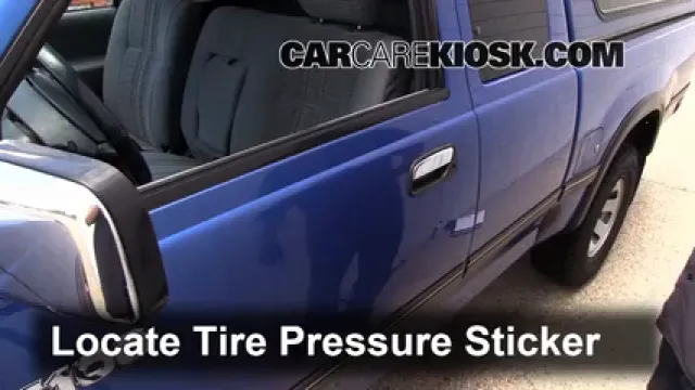 1996 Toyota T100 SR5 3.4L V6 Extended Cab Pickup Tires & Wheels Check Tire Pressure